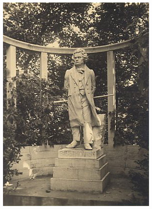 Beethoven's statue at Heiligenstadt...